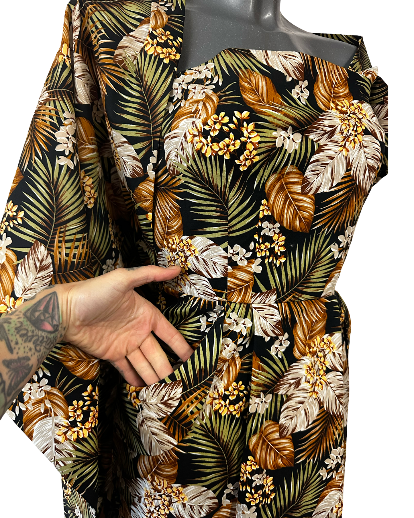 Carmen Hawaiian Dress - UK 10