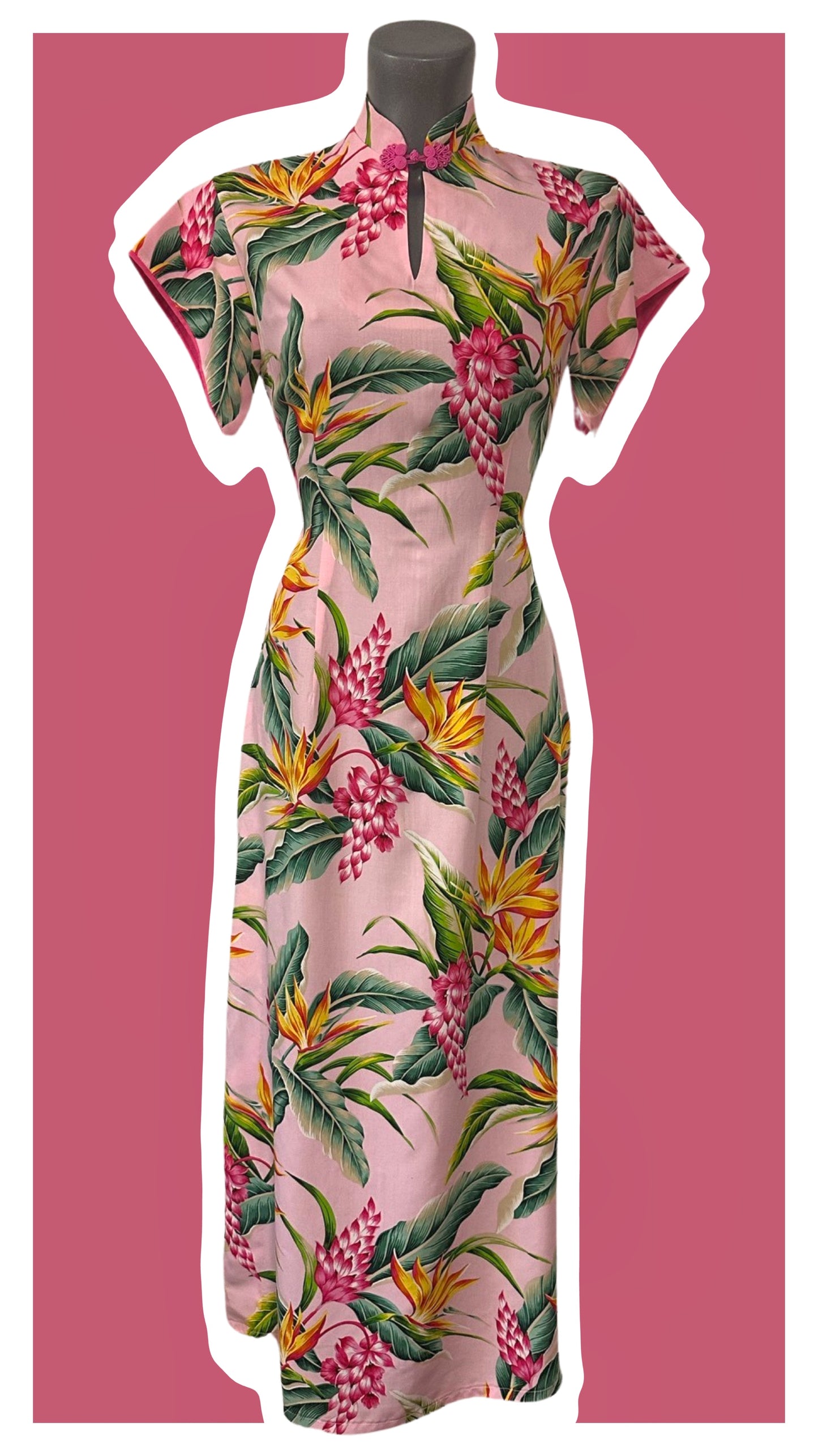 Short Sleeved Pake Muu