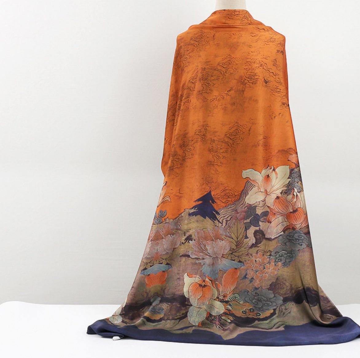 Ancient Paintings Satin Pake Muu (Green, orange, red)