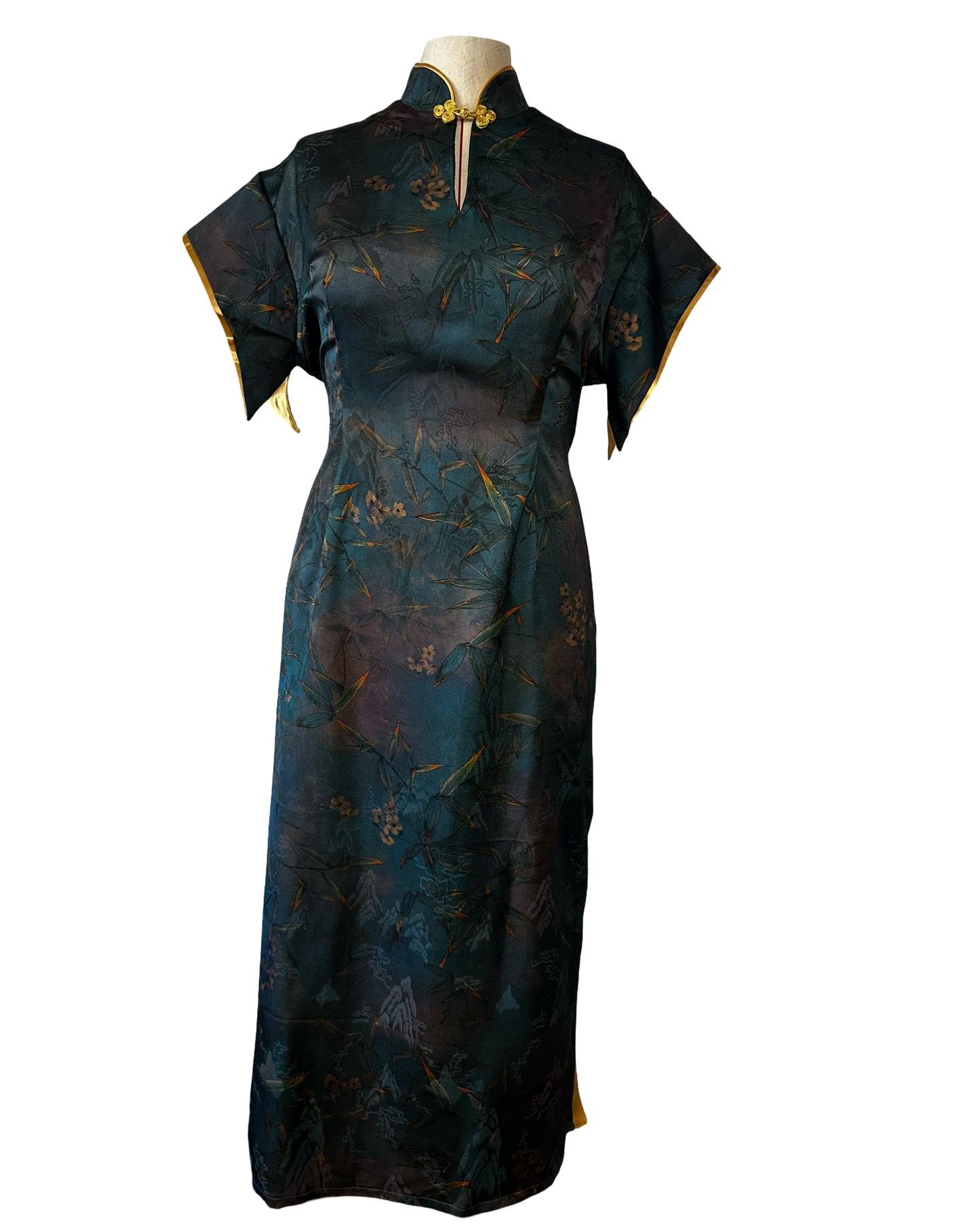 Short-Sleeved Pake Muu - PLUS SIZE